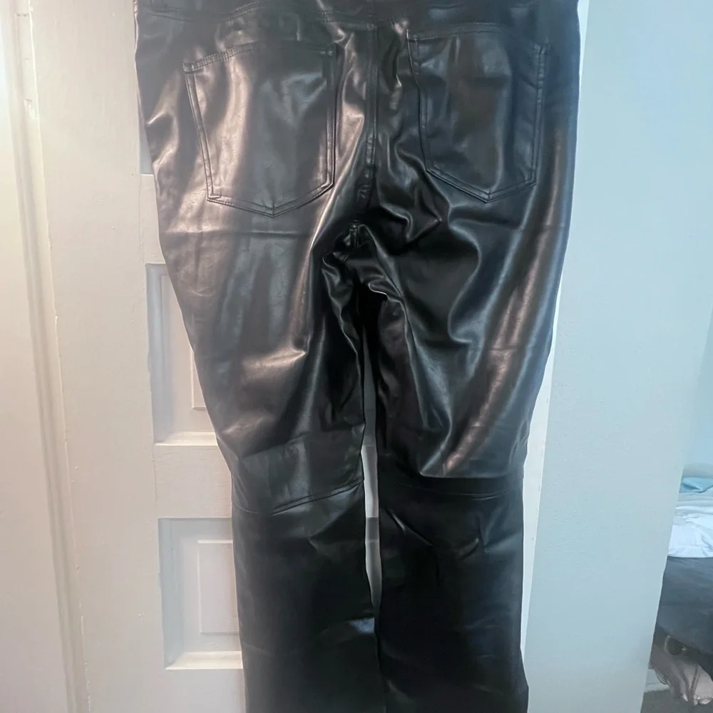 NWT Vegan Leather Vintage Slim Pants - Picture 3 of 6